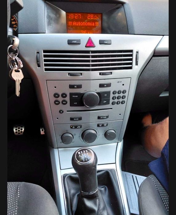 Opel Astra — fotografia 7