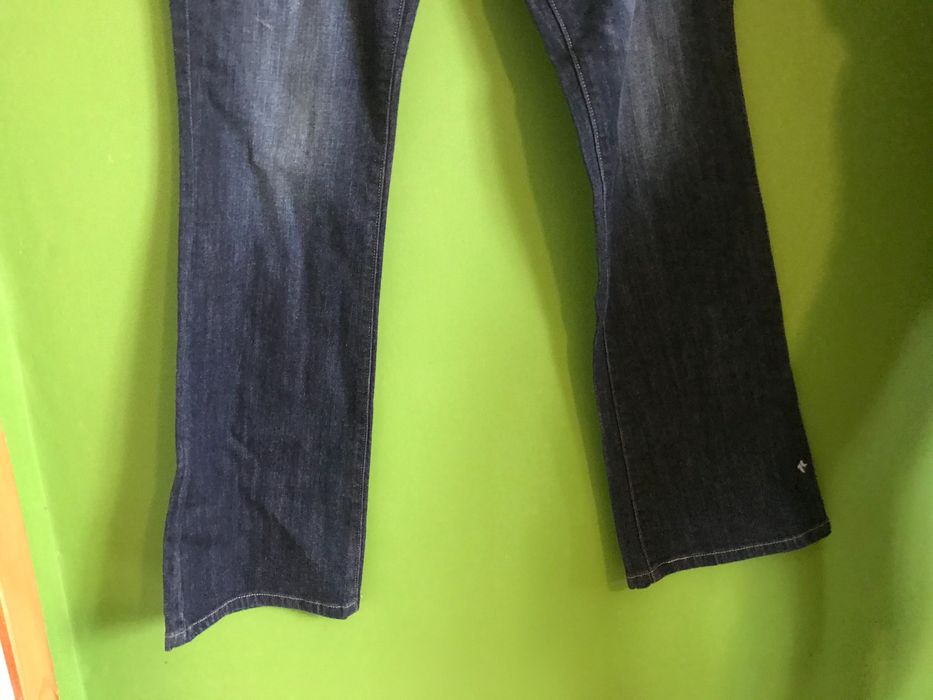 Spodnie Levis nowe