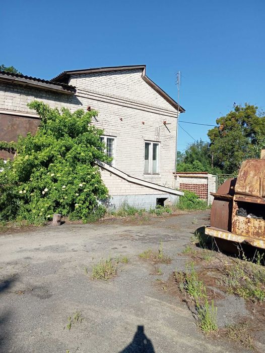 Логістична база на виїзді з Радехова (траса Н-17)