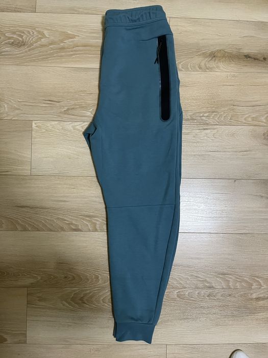 Штаны nike tech fleece