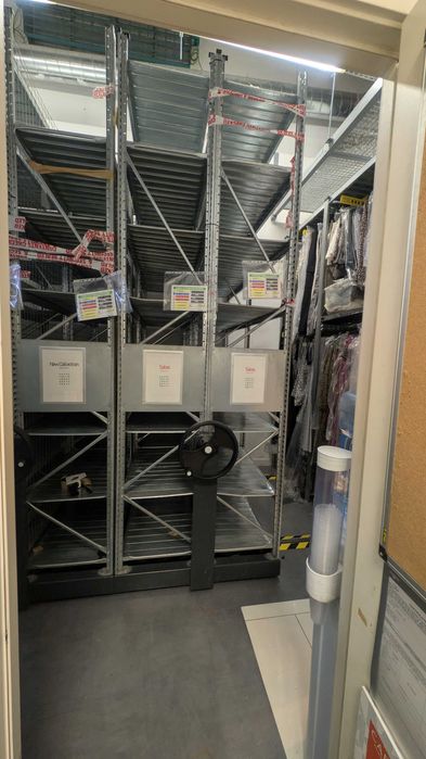 Estantes Móveis / Arquivo Compactável METALSISTEM (4.0x2.5m) | Estantes Profissionais para Armazém