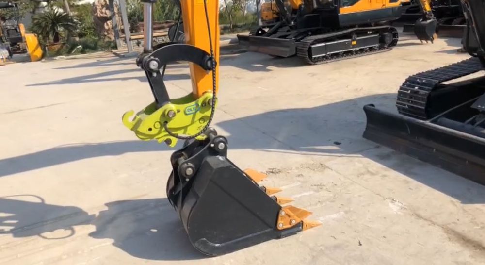 Mini giratoria 2t novo