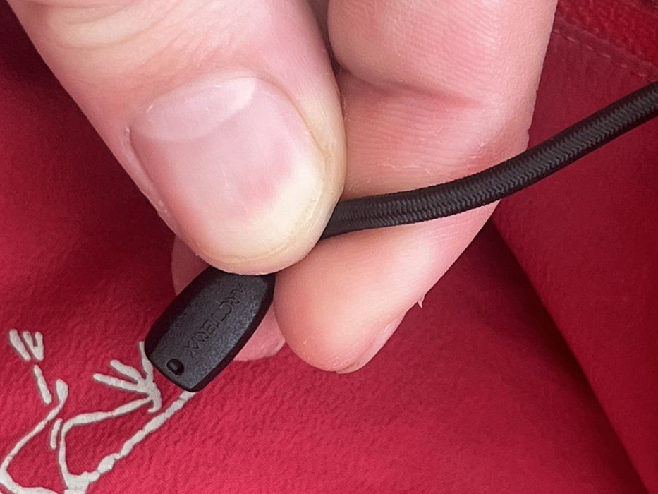 Arc'teryx вітровка