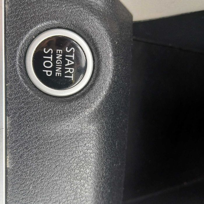 No Stand ACarvalho, apresentamos este Nissan Micra 2020 com 114127 km, motor Gasolina  de 100 cv e caixa Manual de 5 velocidades