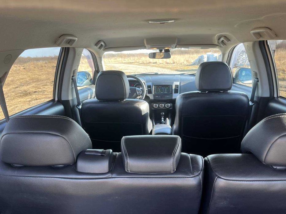 Чесний C-Crosser без ДТП і фарбування. Сімейний автомобіль з Європи,