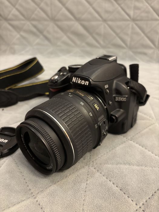 Фотоапарат Nikon D3100