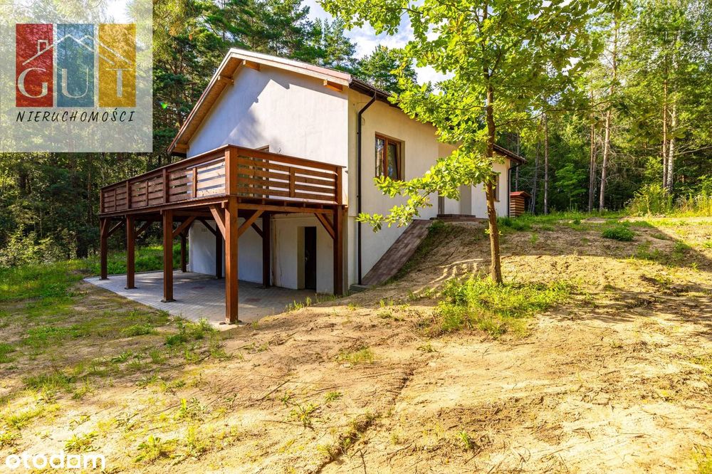 Dom w otulinie lasów, nieopodal jezior