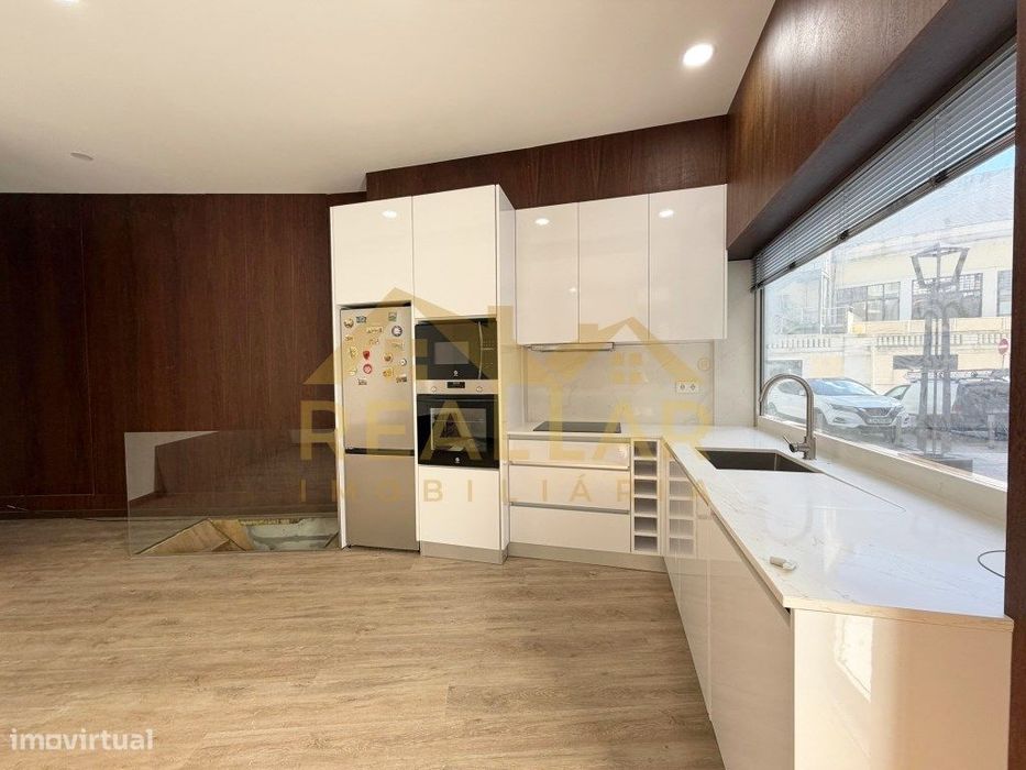Apartamento Moderno a 50 metros da Praia - T1+1 de Design na Póvoa ...