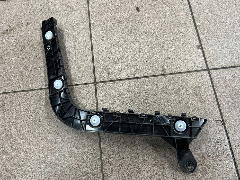 Tesla Model Y кронштейни бампера