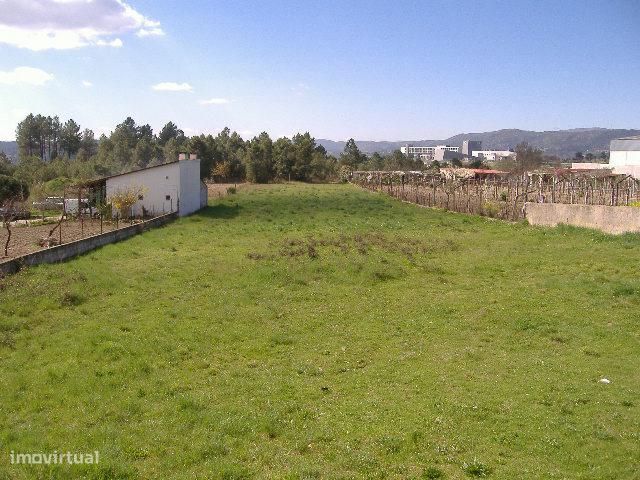 Chaves Terreno para construção 2600 m2 — Santa Cruz/trindade E Sanjurge, Vila Real