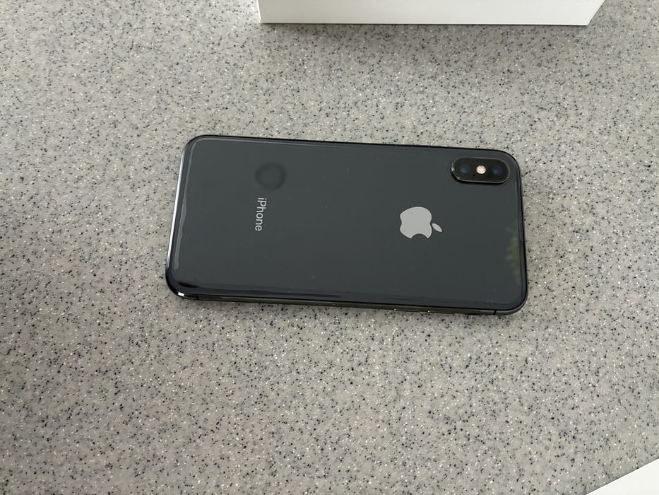 Смартфон iPhone X, память 256 Gb