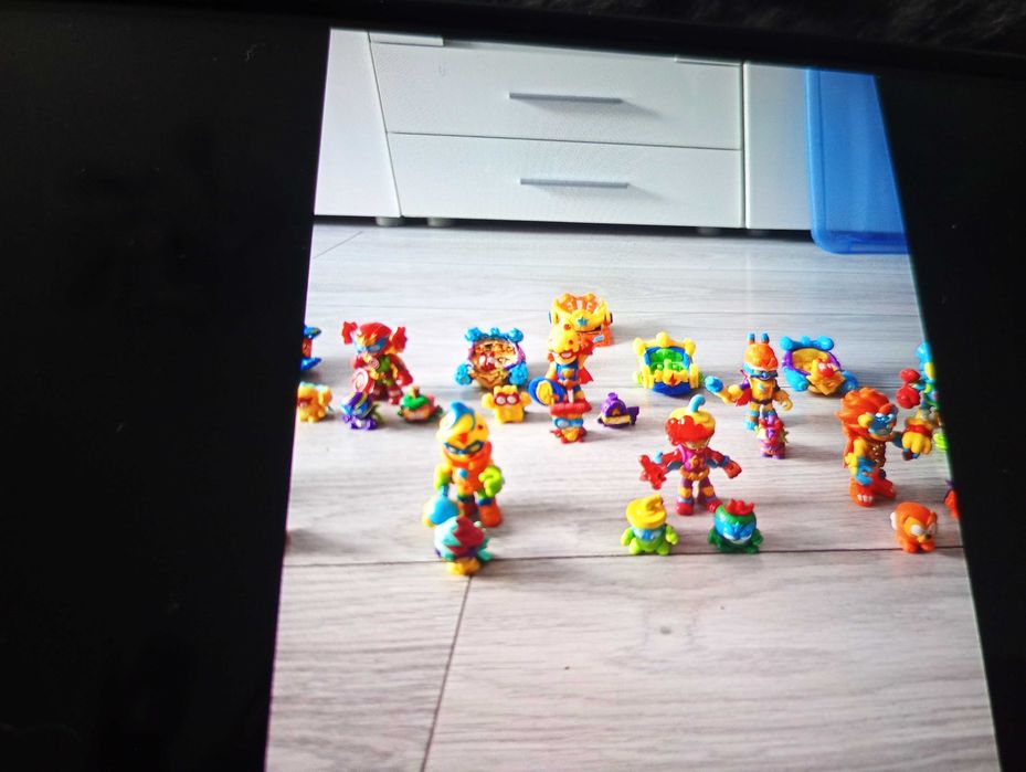 Super Zings plus duże figurki