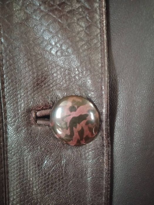 Продам шкіряний плащ.