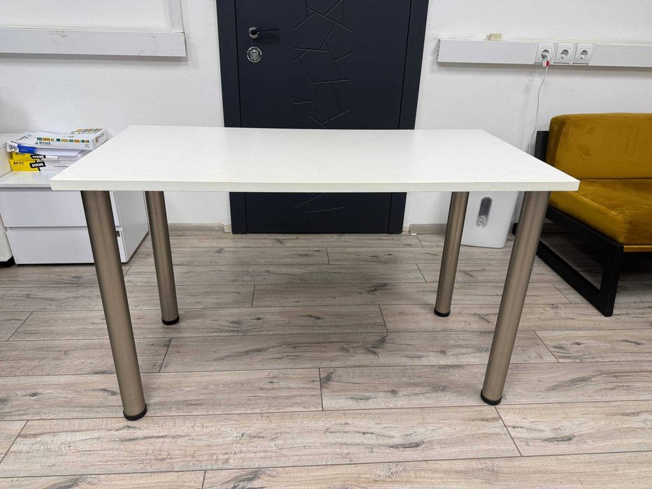 Столи офісні б/у в хорошому стані