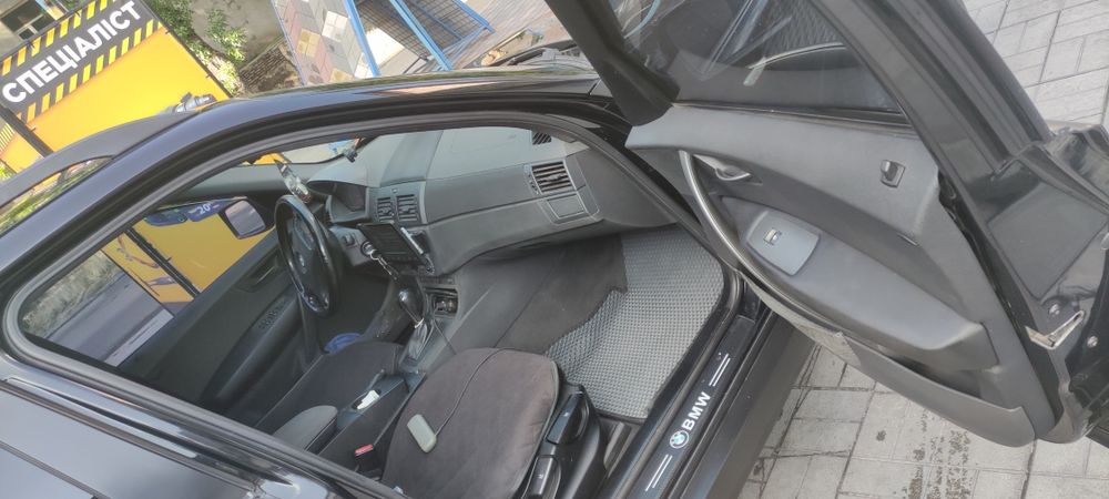 Продам BMW X3 E83.