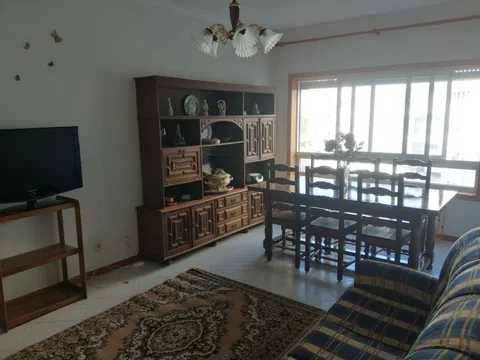 Apartamento T2, na Meadela - Viana do Castelo - bem localizado, com muita luz, bem exposto