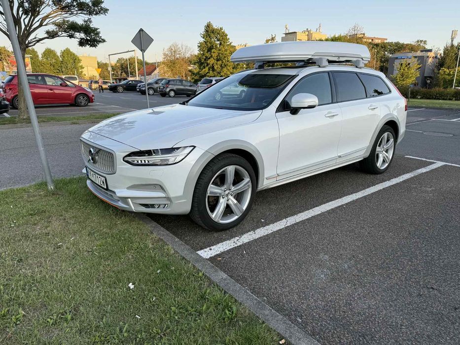 Volvo V90 Cross Country
