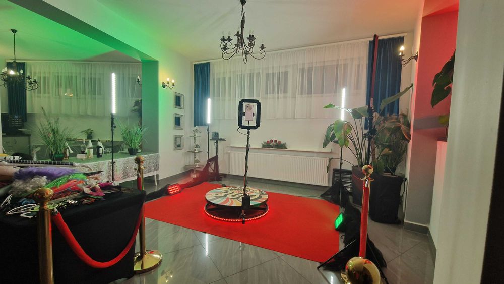 FotoBudka360  VideoBudka360  PhotoBooth360 - ATRAKCJE NA TWOJĄ IMPREZĘ