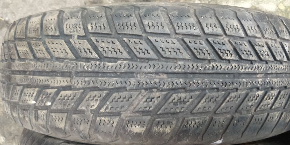 Продам зимові шини R15 Бєлшина