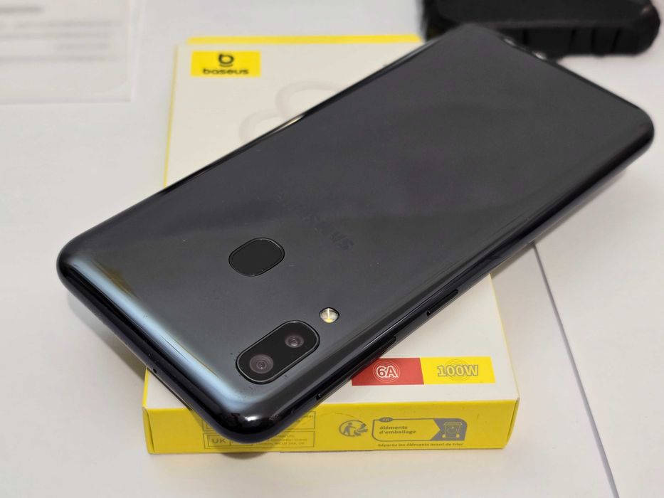 Duży zestaw SAMSUNG A 20 E telefon smartfon 4x etui 3z szkło kabel