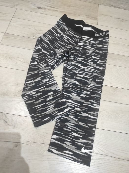 Legginsy capri Nike Pro