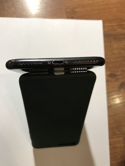 Продам iPhone 7+ 128гб