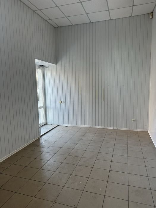 Оренда приміщення 26 кв. м та 11 кв. м