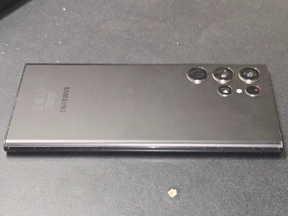 Używany - Samsung Galaxy S22 Ultra 256GB Czarny - GSM Baranowo