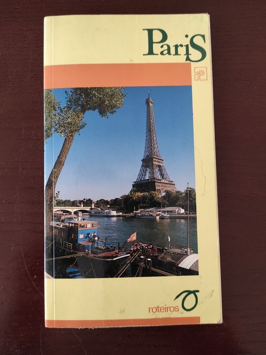 Vendo 23 guias de viagens