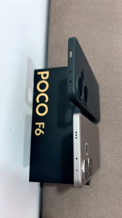 Xiaomi Poco F6 512GB e 12GB RAM