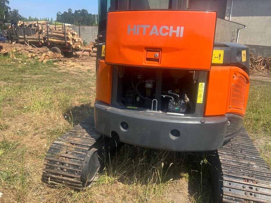 Escavadora Hitachi zx50u-3f