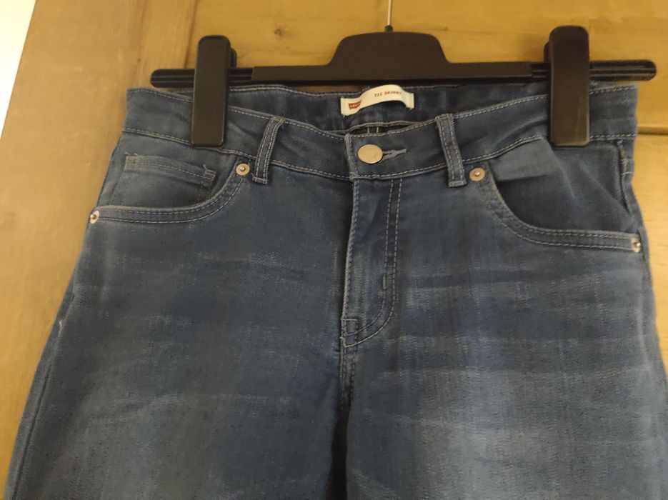 Levis spodnie damskie