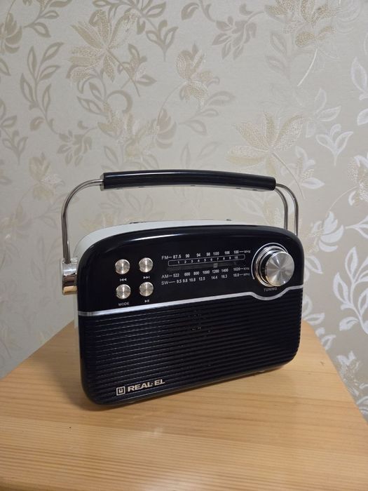 Радіоприймач Real EL X-545 — НОВИЙ, MP3/ USB /AUX/ FM / AM / SW
