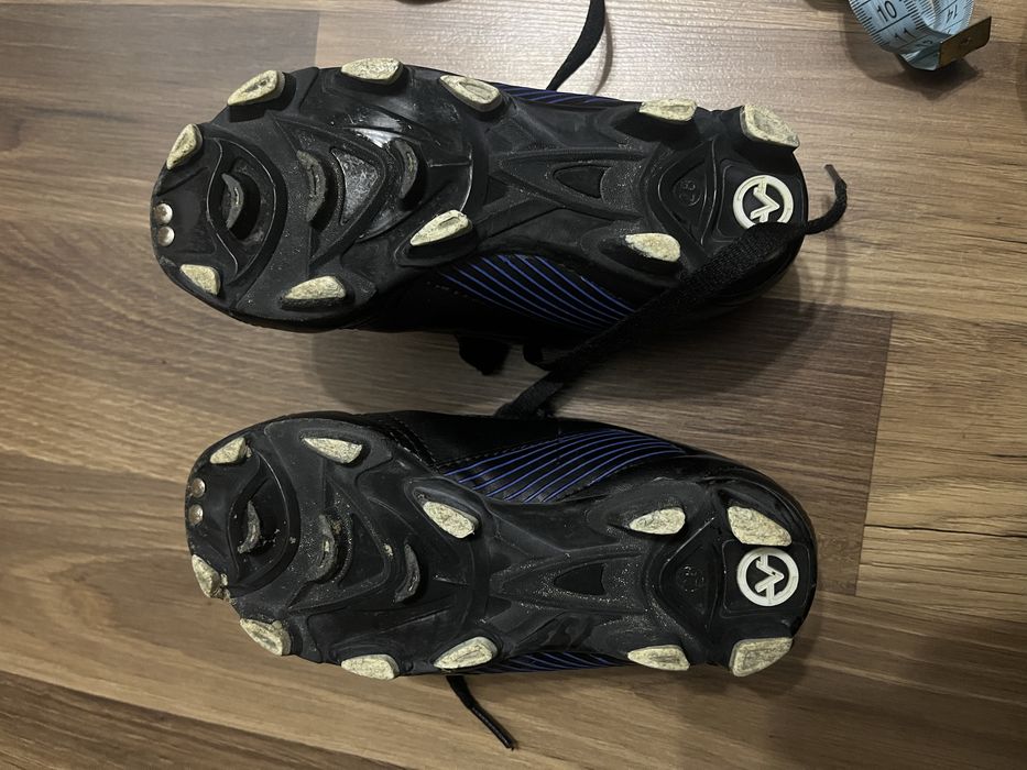 Дитячи Сороконіжки, футбольні бутси, кросівки 17 см, чорні