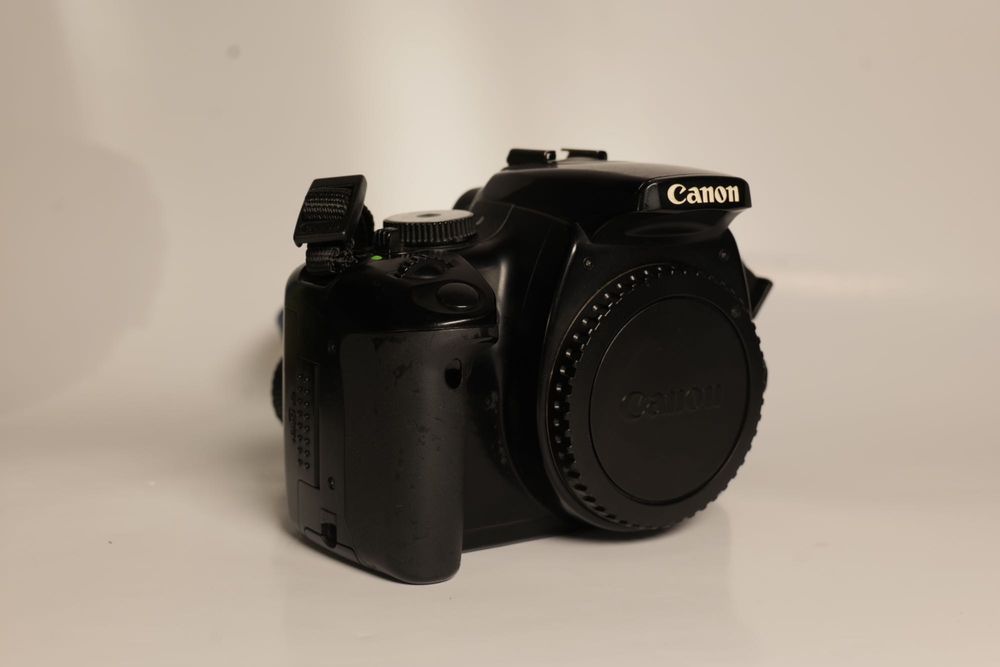 Canon EOS 400D  + 3 об’єктиви + аксесуари