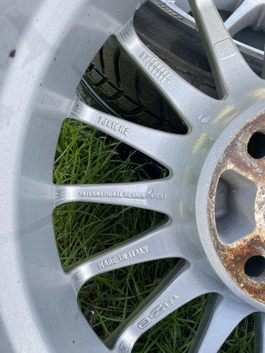 Alufelgi   OZ 4x108  205/55/16 audi 80 stan bardzo dobry opony letnie  5mm
