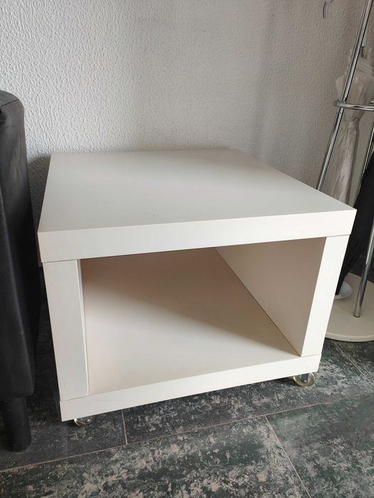 Mesa de apoio/cabeceira Branca
