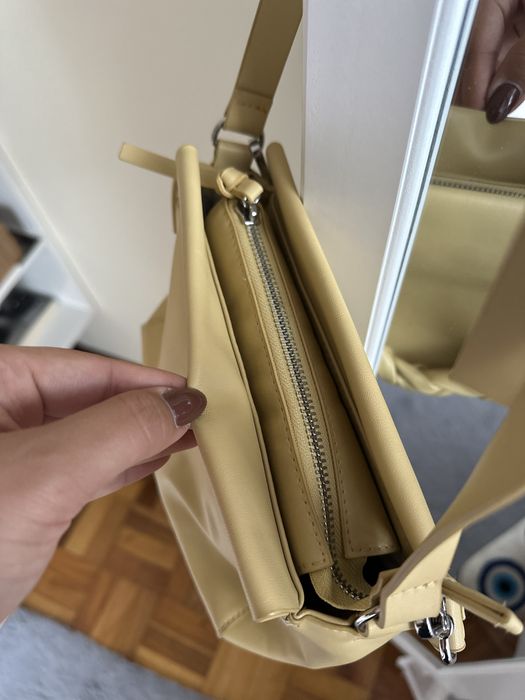 Mala amarelo pastel H&M