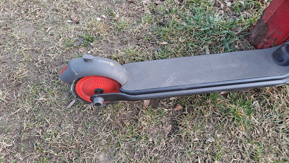 hulajnoga elektryczna Segway Ninebot Zing C20