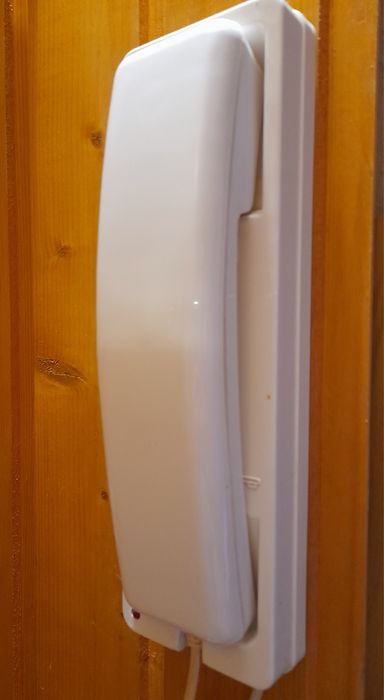 Продам  рабочую трубку для домофона