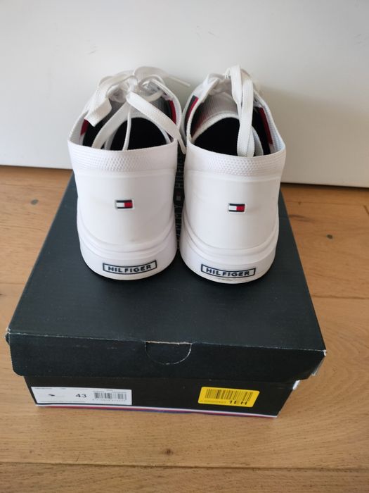 Oryginalne buty Tommy Hilfiger rozm. 43
