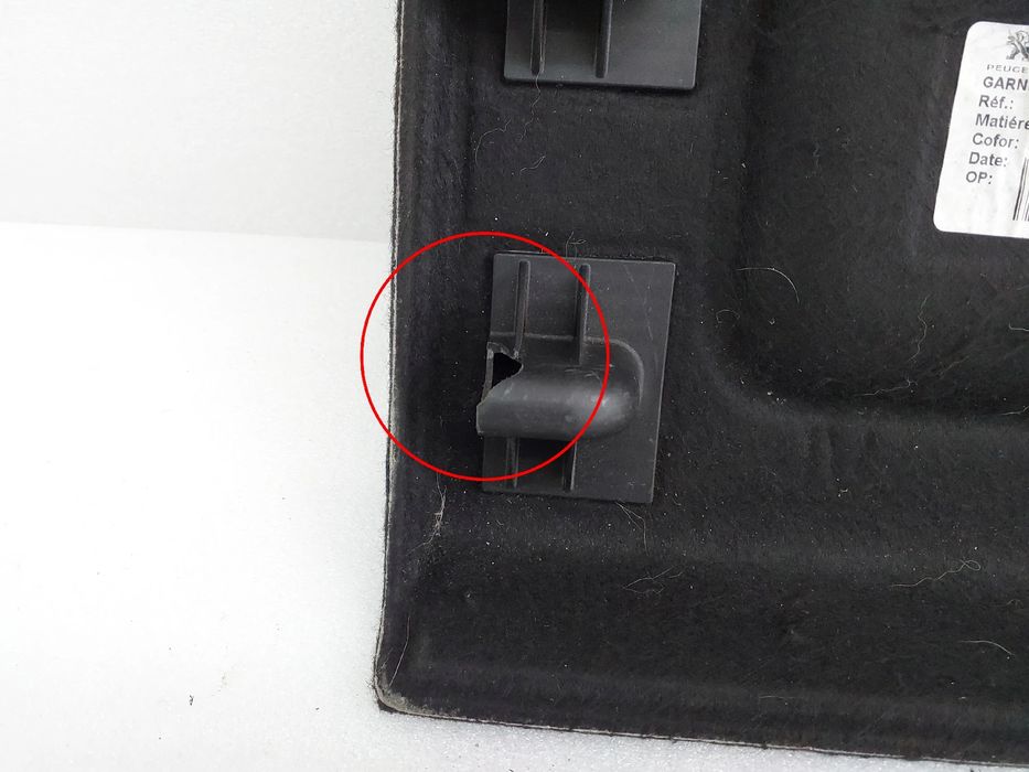 Chapeleira / tampo da mala PEUGEOT 3008 II (M_)