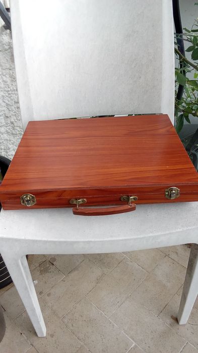 MALA TOILLETE  Mão e Ombro Boa Tudo Com Fechos Com 5 Fotos