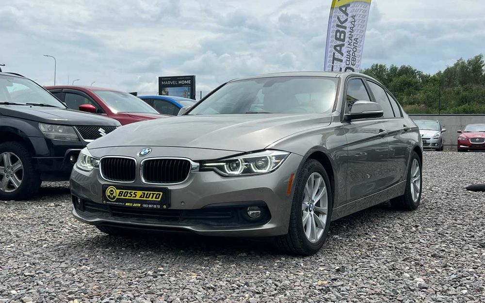 BMW 320 I 2017 року