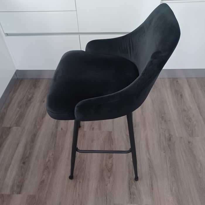 Cadeira alta preta