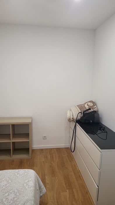 Aluga se quarto Queluz Belas