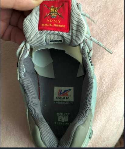 Оригінальні кросівки Британської армії РТ- 03