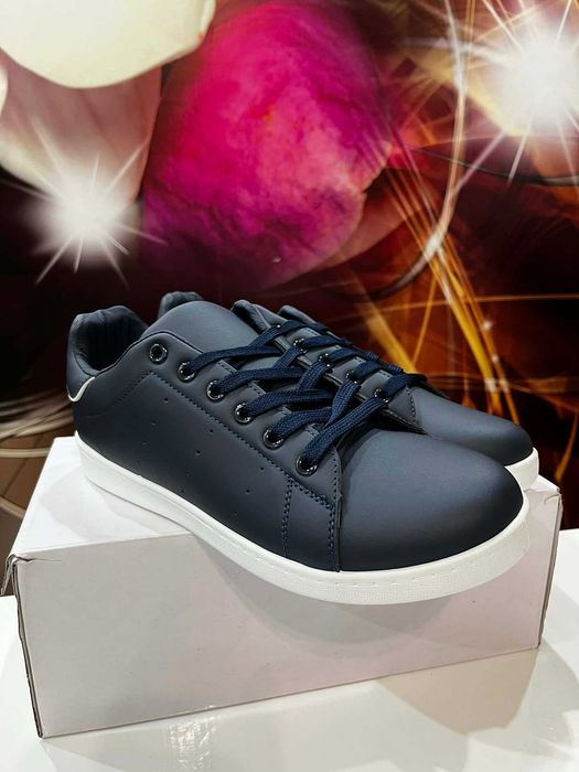 Stylowe lekkie męskie sneakersy NOWE