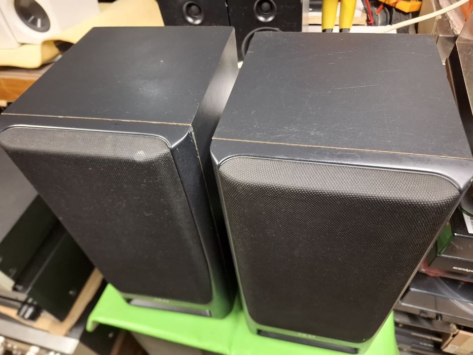Kolumny Akai SR-550