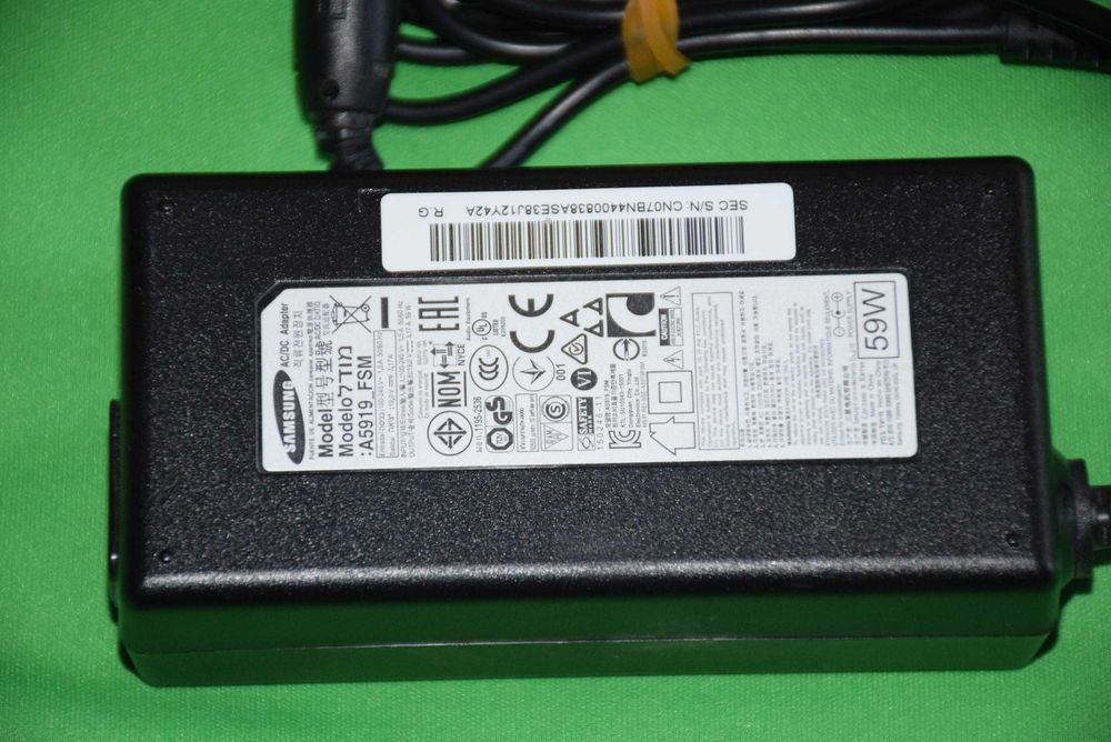 TV Led Samsung UE32J5000 para Peças